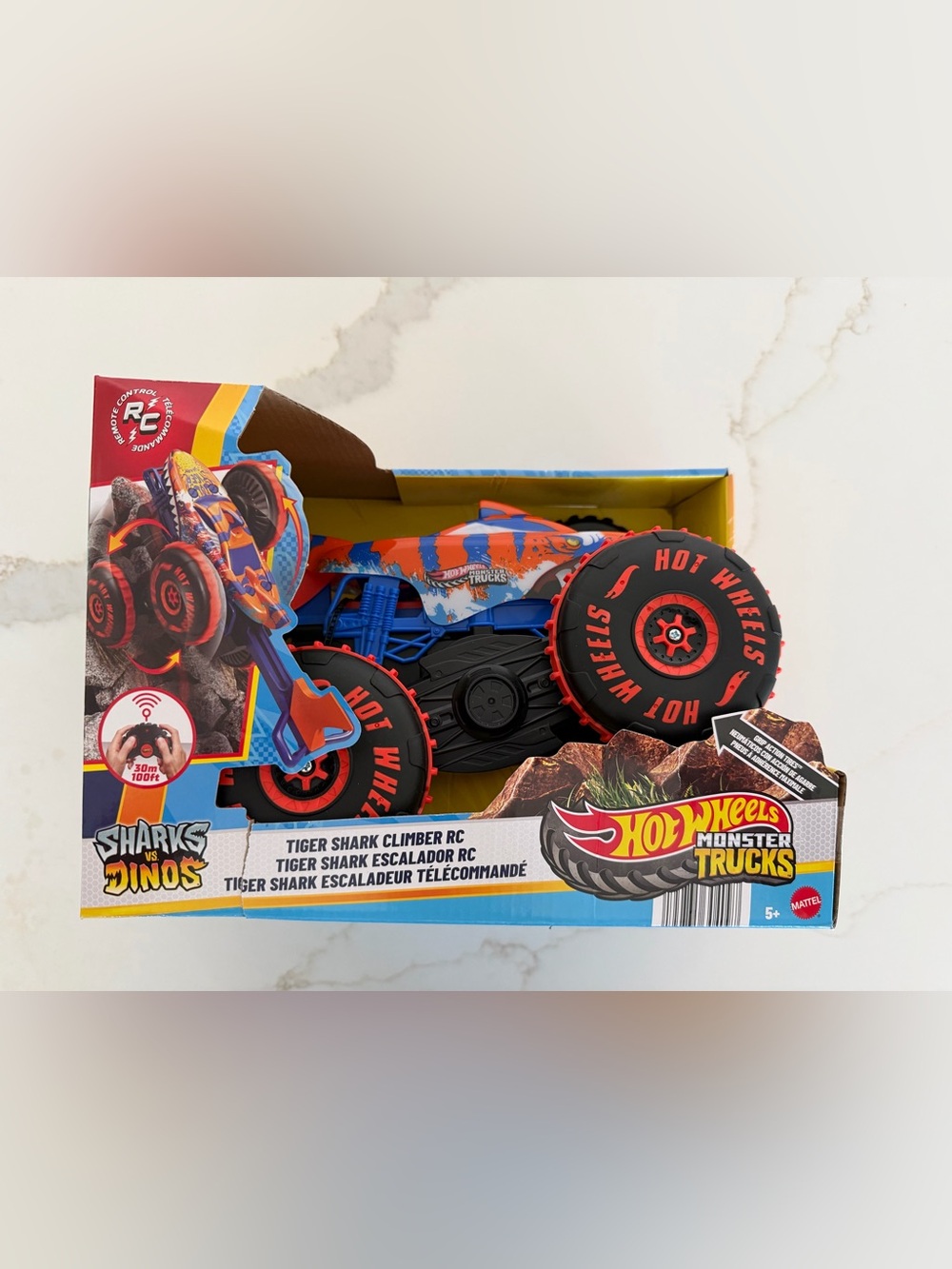 Hot Wheels Monster Trucks Tiger Shark Climber RC